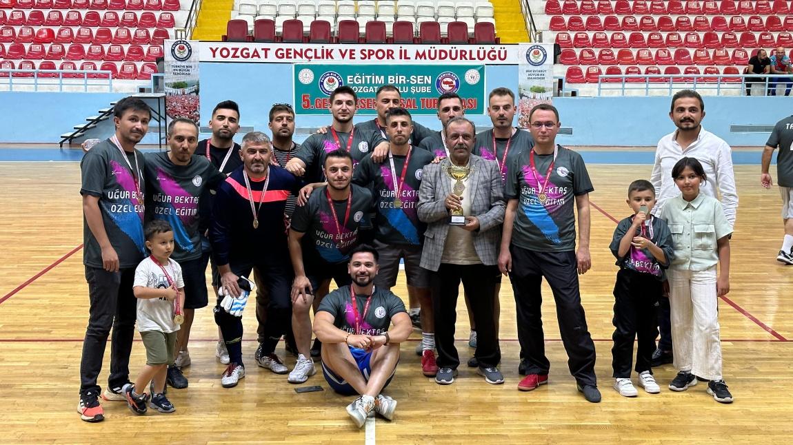 FUTSAL TURNUVASI-ŞAMPİYON UĞUR BEKTAŞ